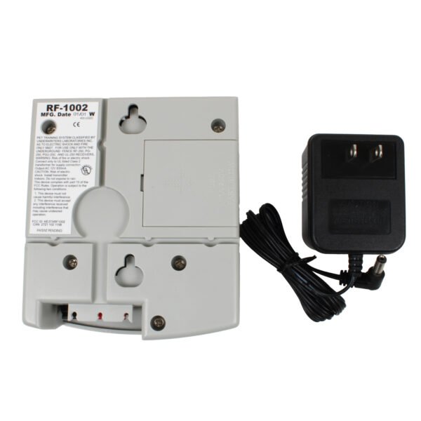PetSafe-RF-1002-in-ground-dog-fence-transmitter-back PetSafe RF-1002 in-ground dog fence transmitter.